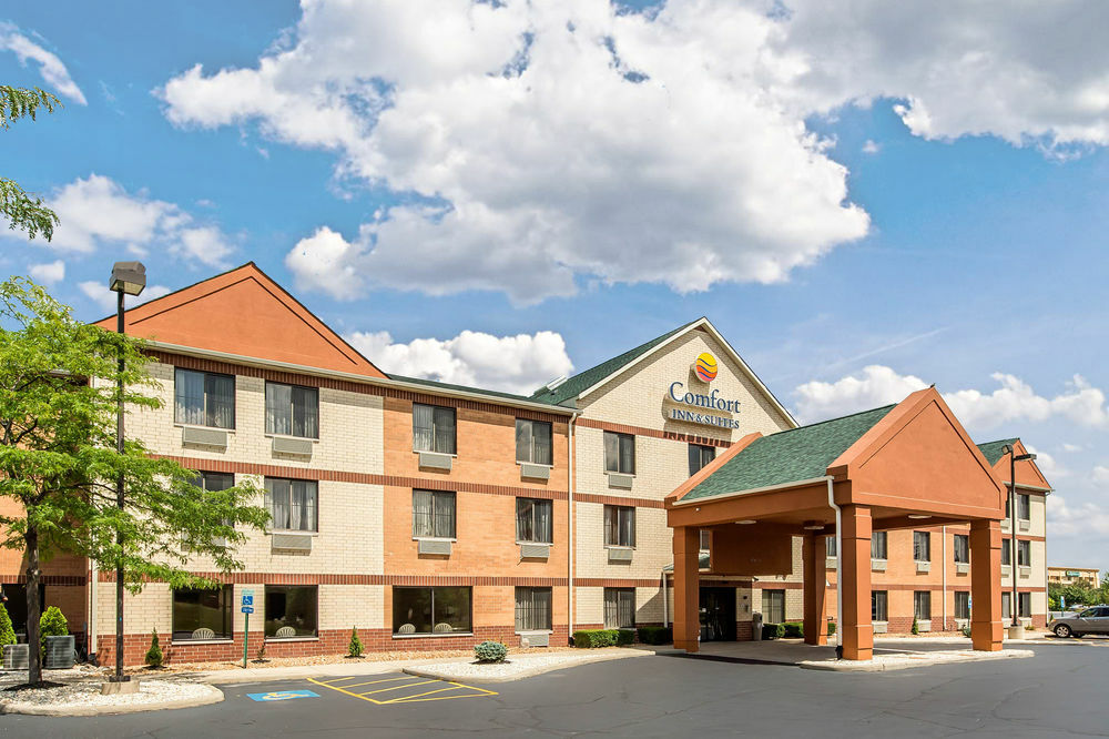 Comfort Inn & Suites Near Tinley Park Amphitheater Exterior photo